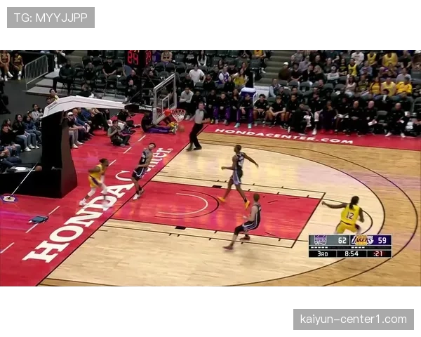 高位逼抢遭遇挑战 长传快攻成规避风险有效手段