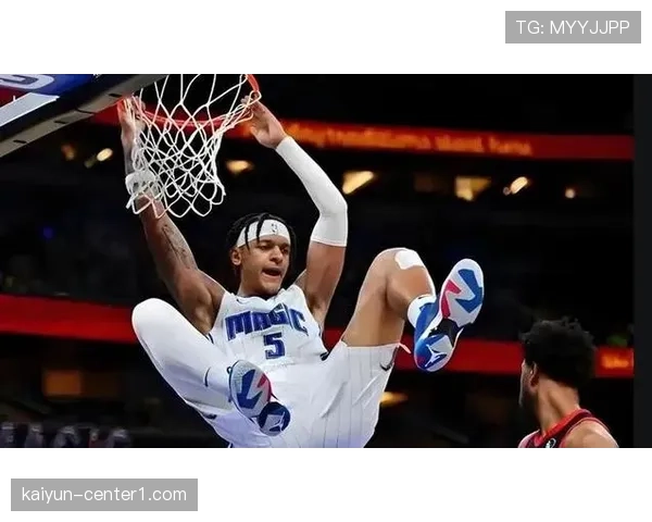 文班亚马雄踞MVP榜榜首,有限出场时间统治比赛能力突出 文班亚马雄踞MVP榜榜首,有限出场时间统治比赛能力突出